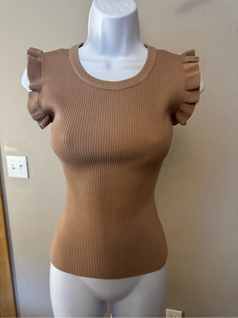 The Workshop Clothing, Camel Ribbed Ruffle Sleeve Tank Top, M